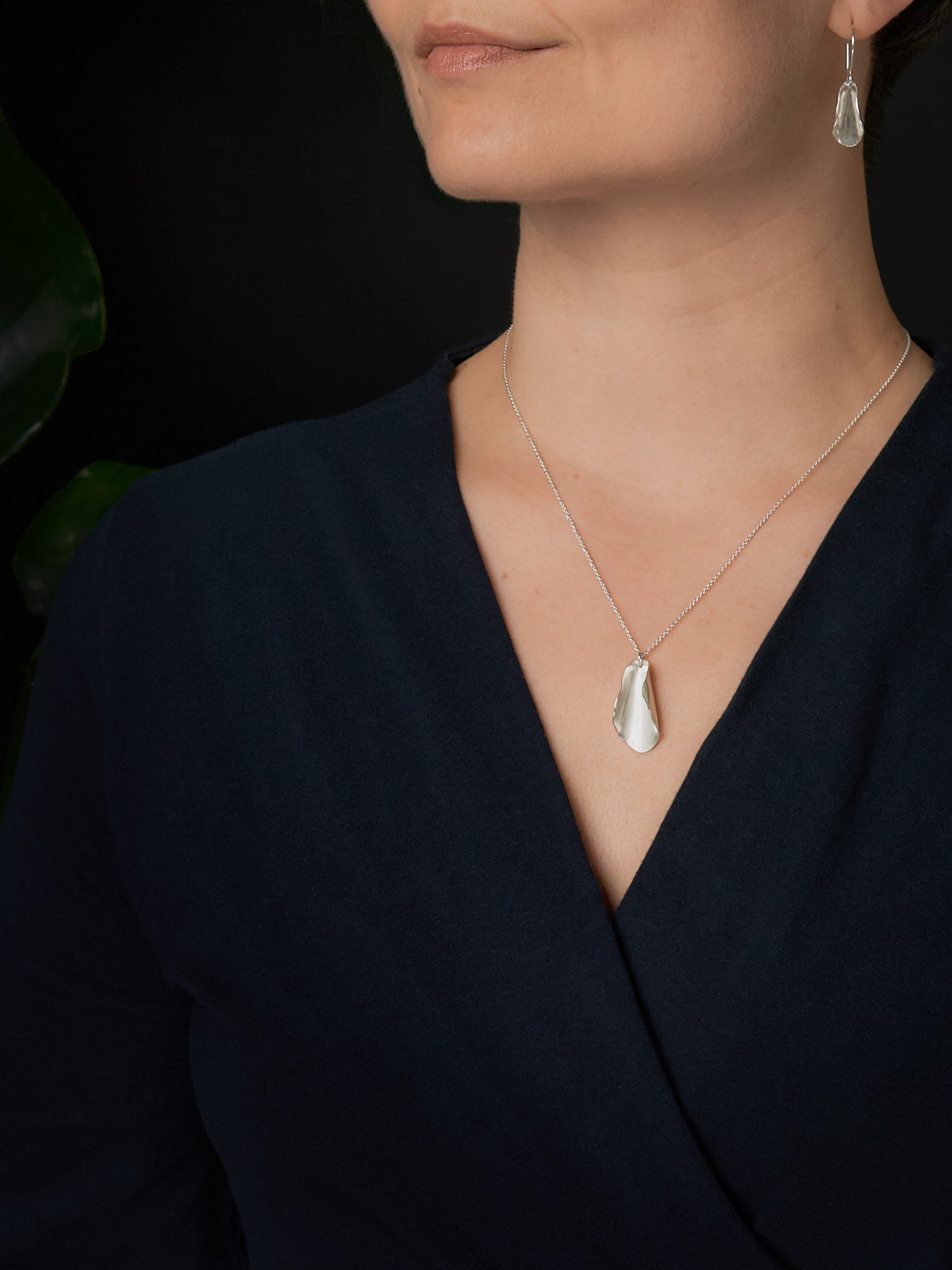 Magnolia classic necklace in silver