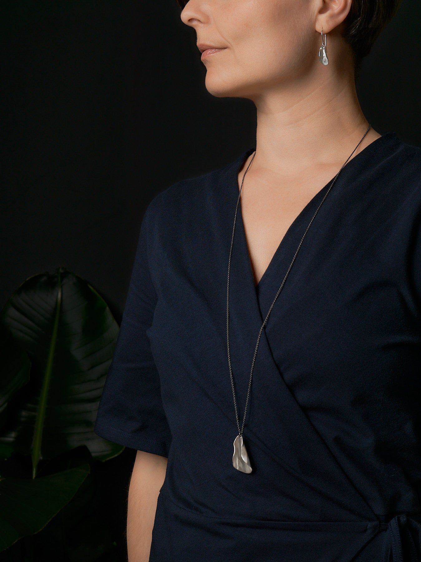 Magnolia statement necklace in silver