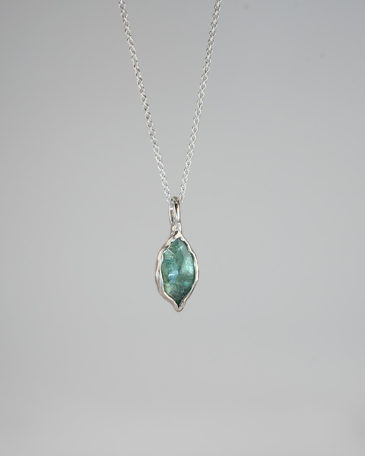 Cocoon Green Kyanite Silver Necklace