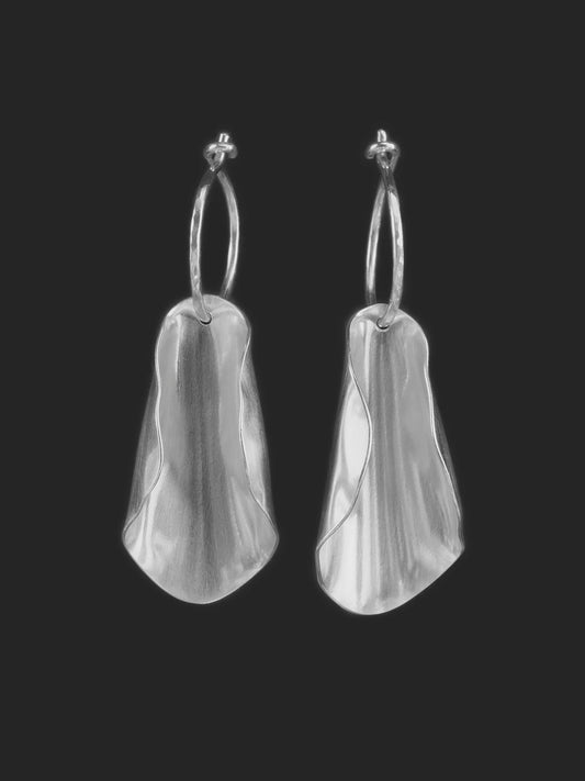 Magnolia classic creoles in silver