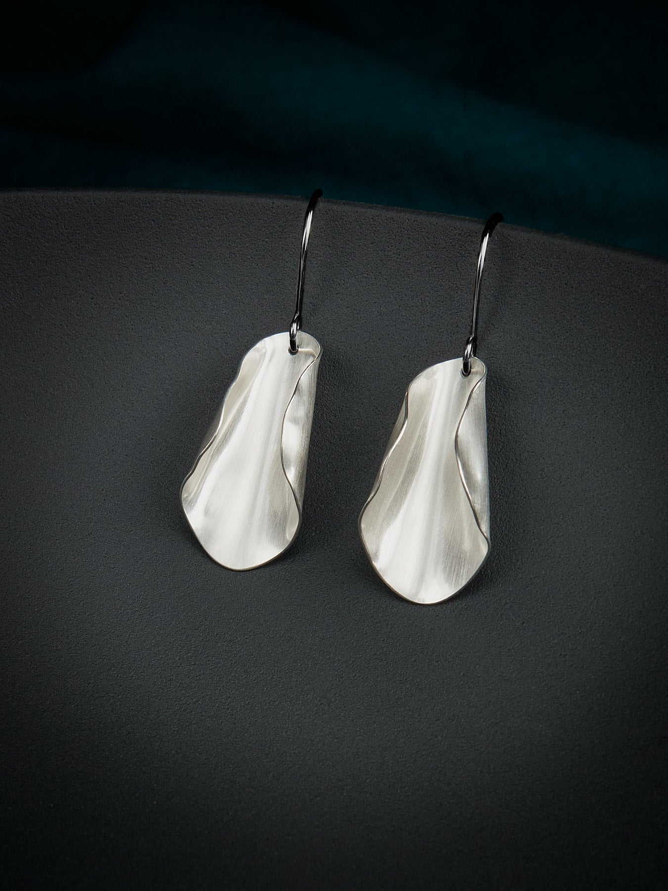 Magnolia classic earrings in silver