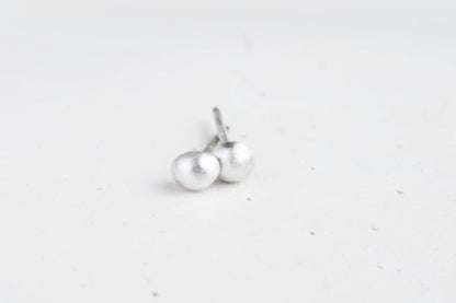 Dots mini øredobber
